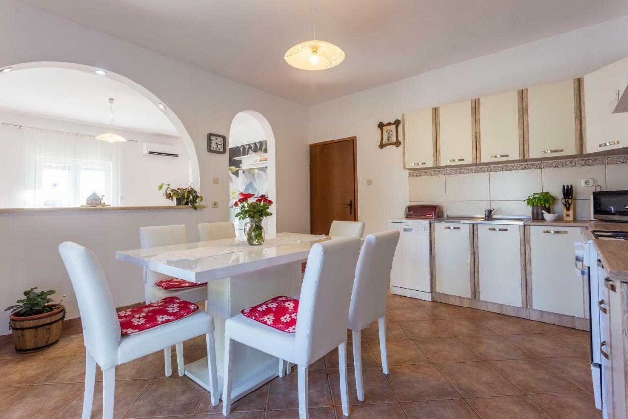Casa Istriana Pula Villa Bagian luar foto